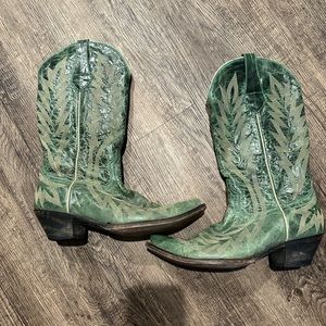 Teal/Green snip toe cowboy boots